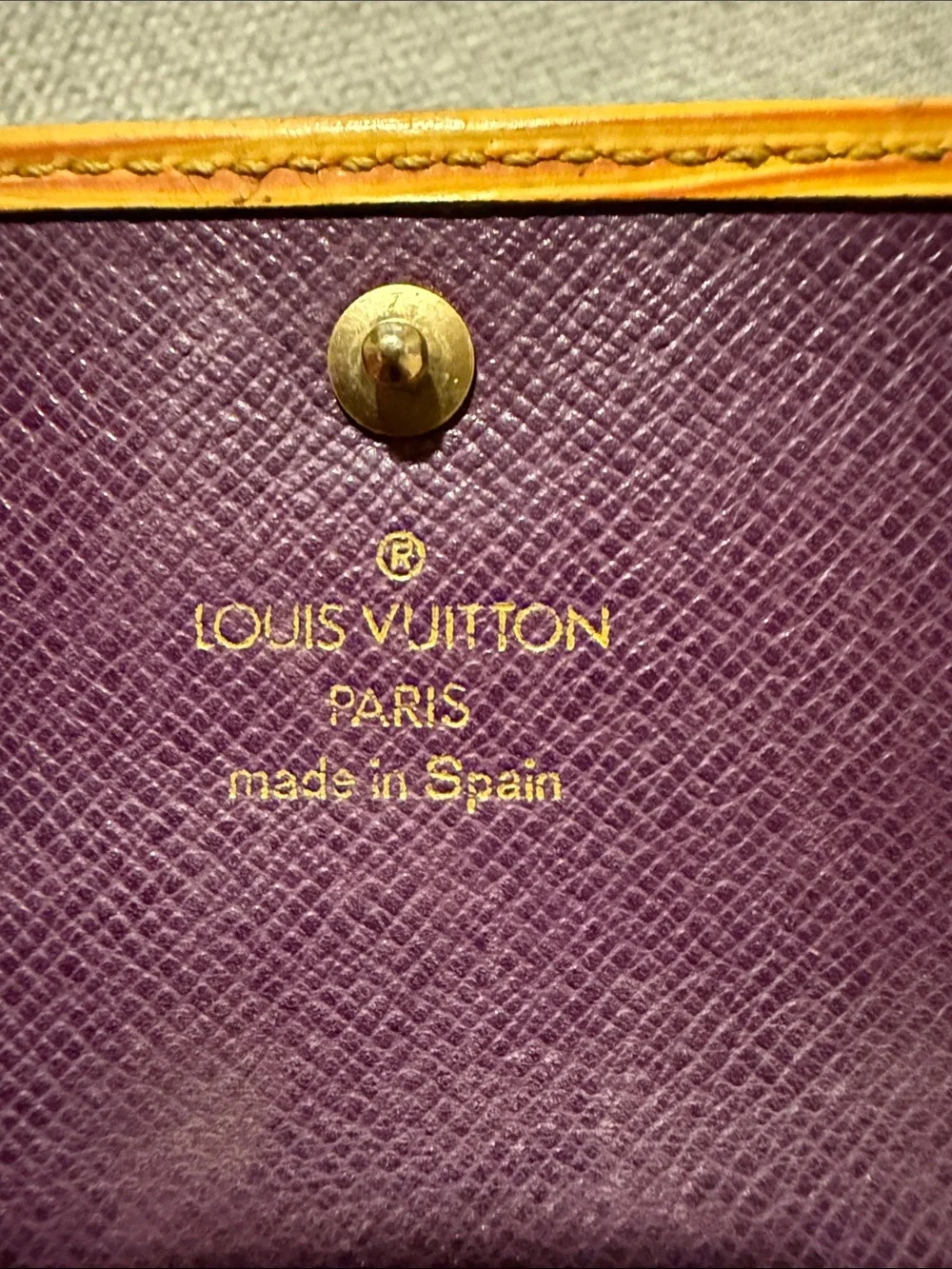 Louis Vuitton Authentic Key case holder cream yellow purple CA0956